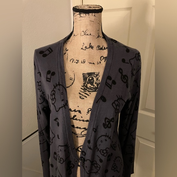 Rare Torrid Black and Gray Hello Kitty long Cardigan music notes 0 10 12 large - Picture 3 of 7